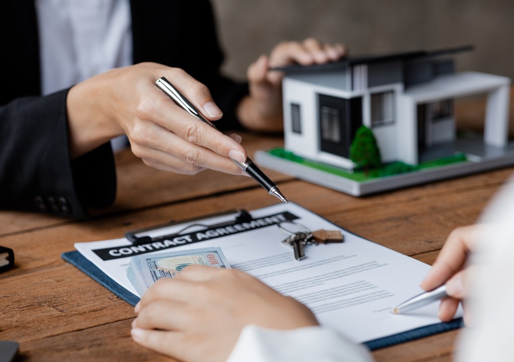 Buying a House in UAE