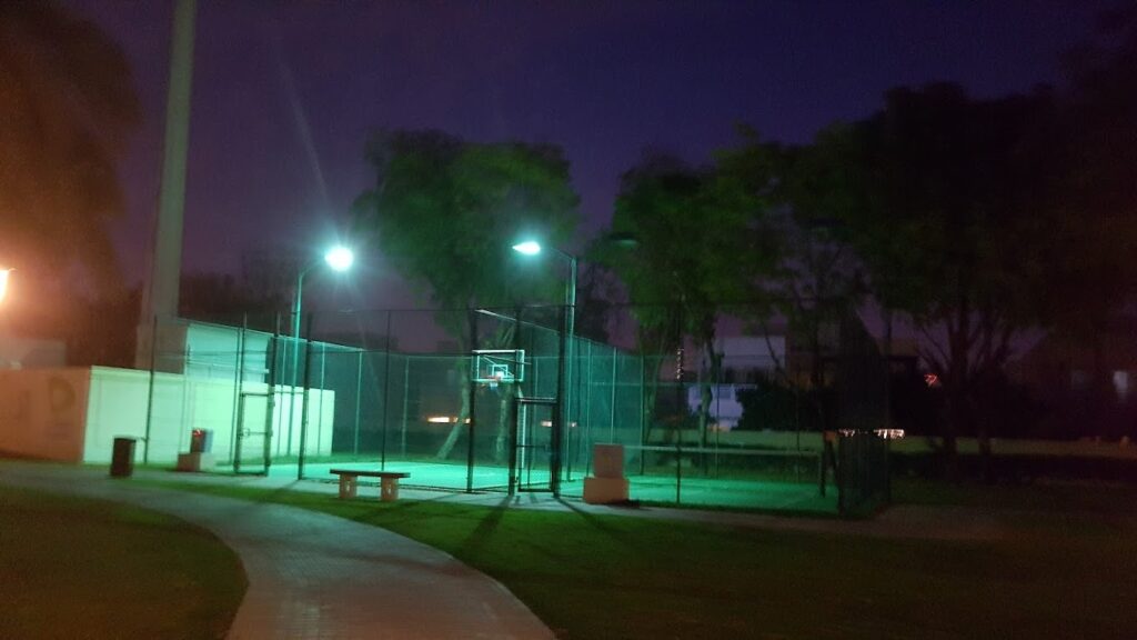 free sports courts in Dubai