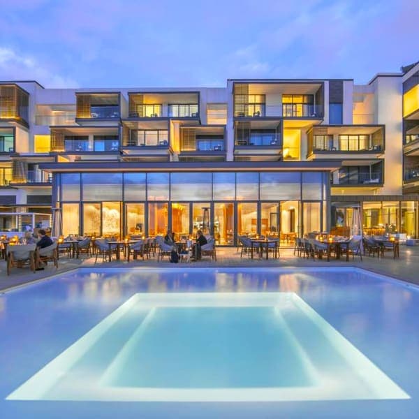 Nikki Beach Resort & Spa – Dubai